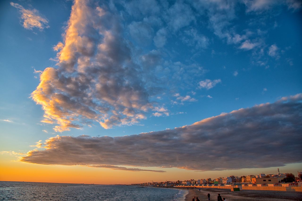 Chi ha detto che a Ostia i tramonti sono i pi� belli?